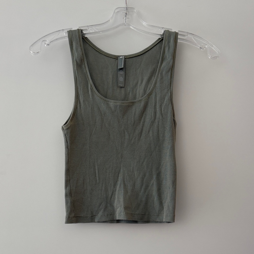 SKIMS Sage Green Women's Tank Top